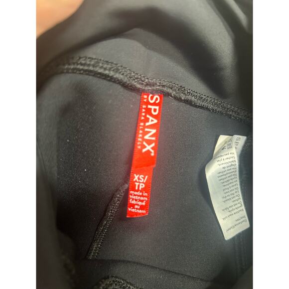 Spanx By Sara Blakely Black Perforated Panel Leggings - Picture 4 of 4